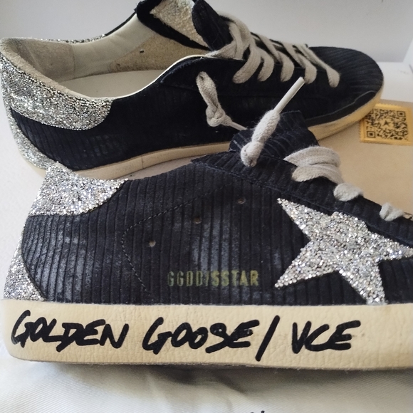 GOLDEN GOOSE SUPERSTAR SNEAKERS - Picture 9 of 16